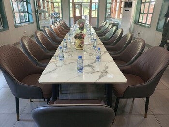 jun yue gra lagos hotel