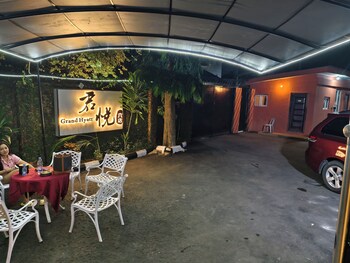 jun yue gra lagos hotel