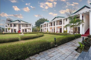 baris resort corbett