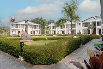 baris resort corbett