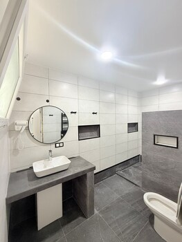 Batumi Green Park Hotel,,3 star
