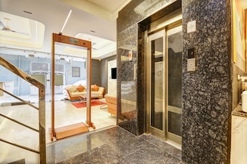 Hotel Euronite Suites Near Delhi Igi Airport,,3 star