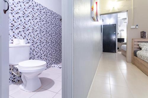 the beach cha am guest house