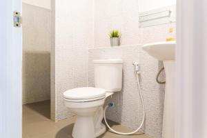 the beach cha am guest house