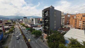 hotel iconik