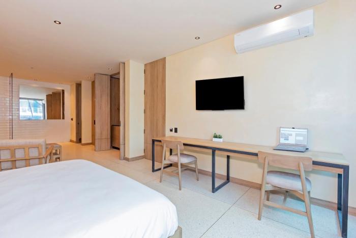 hotel iconik