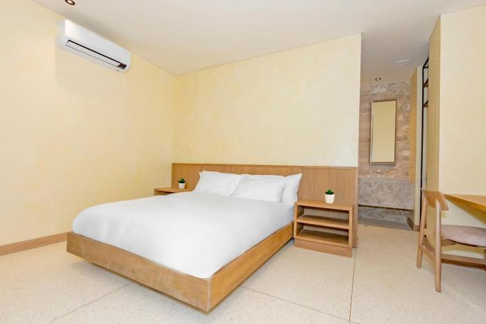 hotel iconik