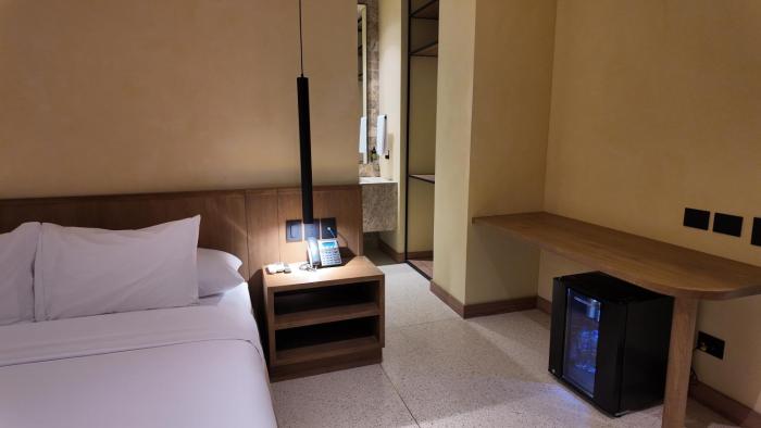 hotel iconik