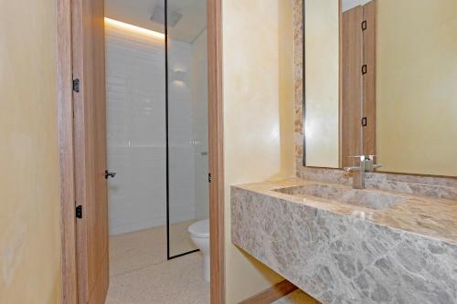 hotel iconik