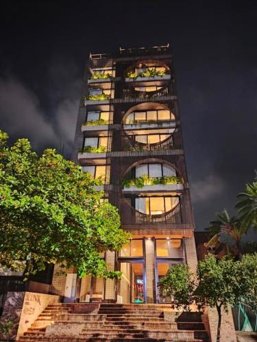 hotel iconik