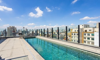 studios in build w pool in bela vista sp sncs
