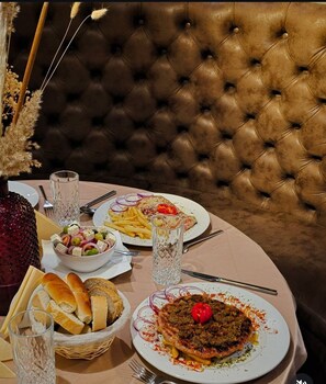 decenija hotel and restaurant