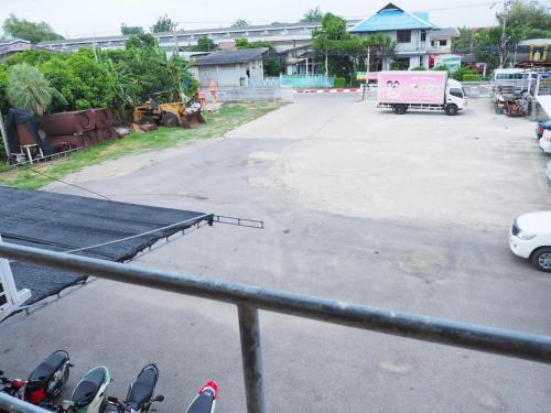 charinsup hotel