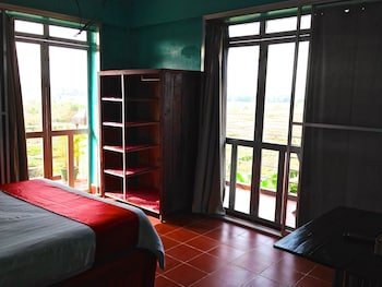 river dolphin hotel