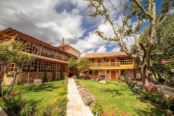 iorana hotel urubamba