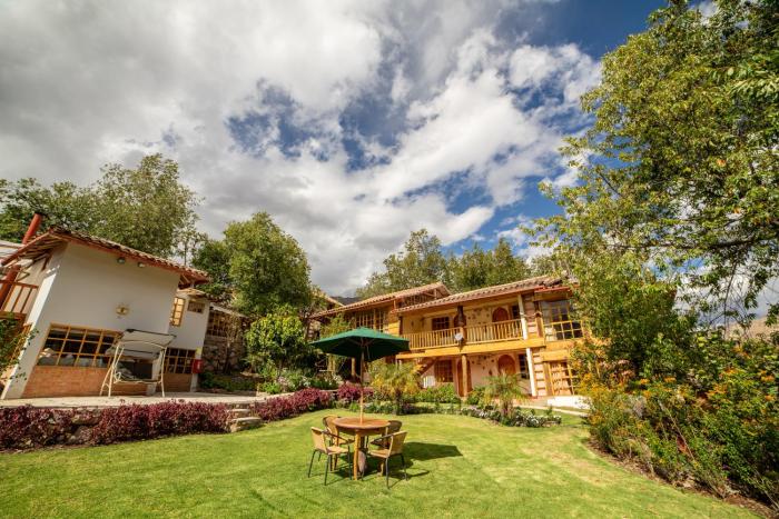 iorana hotel urubamba