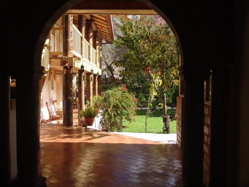 iorana hotel urubamba
