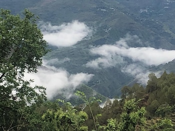 shanti kunj home stay
