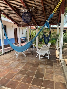 hostal harvest house