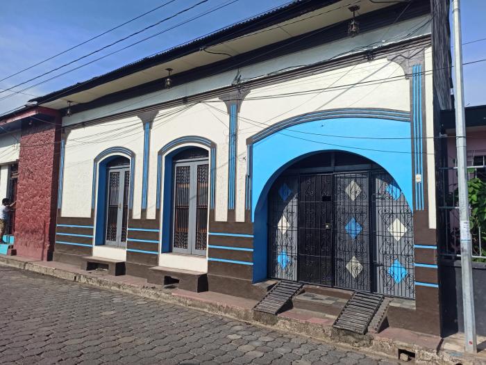 hostal harvest house
