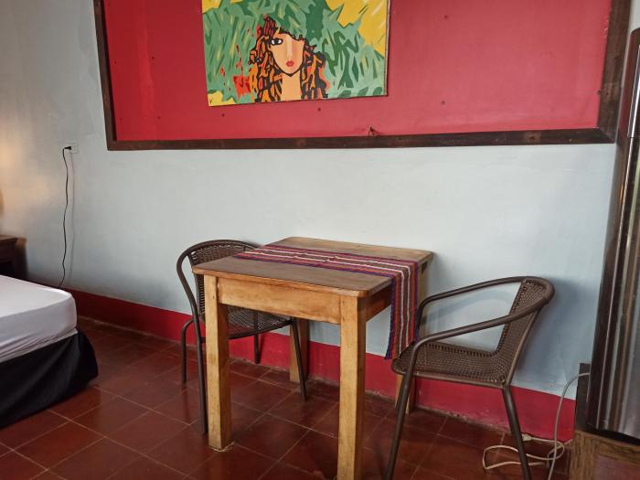 hostal harvest house