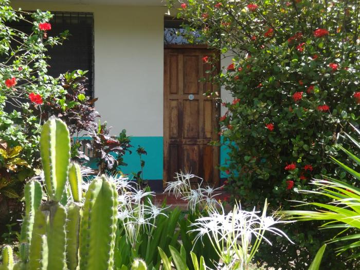 hostal harvest house