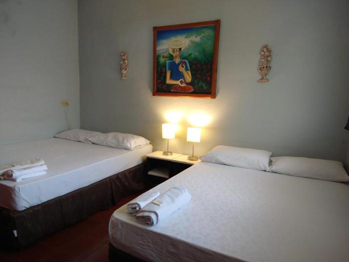 hostal harvest house
