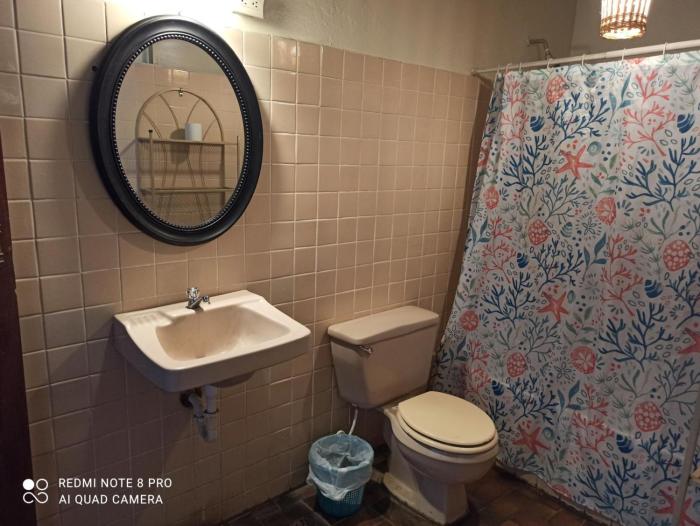hostal harvest house