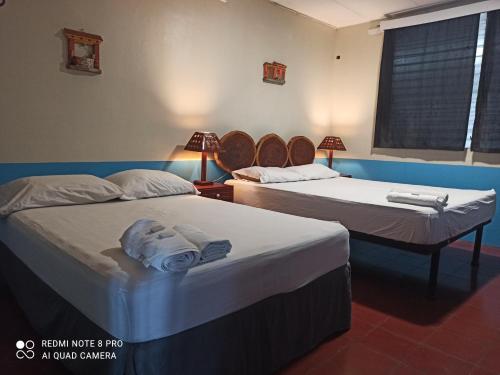 hostal harvest house