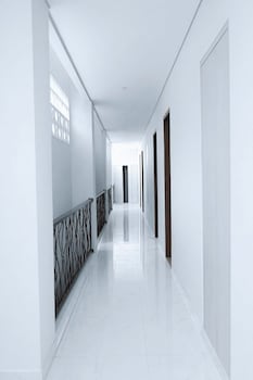 Miracle Hotel Cianjur,,3 star