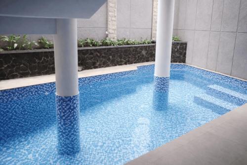 miracle hotel cianjur