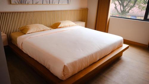 miracle hotel cianjur