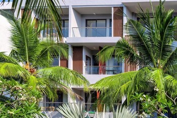 hana hotel sonasea night market phu quoc