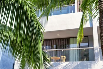 hana hotel sonasea night market phu quoc