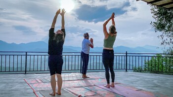 rocksana fortress yoga and retreat