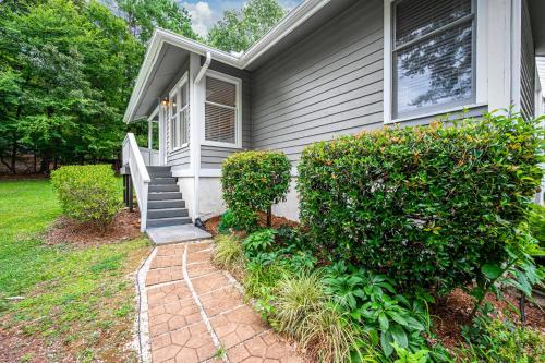 the cozy cottage 10 min from unc