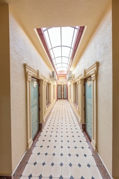 Centrum Hotel Tashkent,,2 star