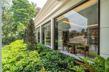 treebo premium silva lux