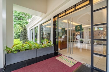 treebo premium silva lux