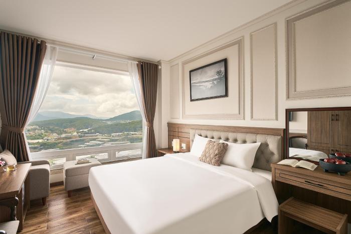 hill side town hotel