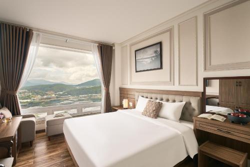 hill side town hotel
