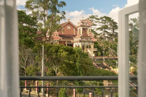 Hill Side Town Hotel,,3 star