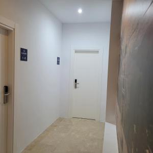 hospederia almundo by alexandra realty