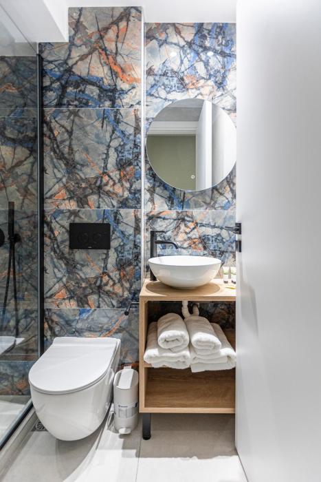 ernest suites psiri