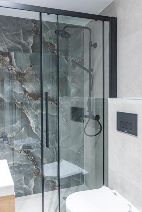 ernest suites psiri