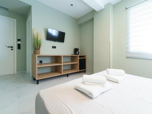 ernest suites psiri