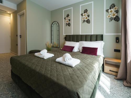 ernest suites psiri