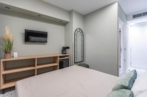 ernest suites psiri