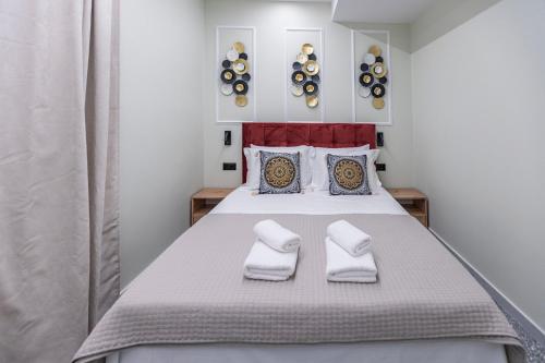 ernest suites psiri