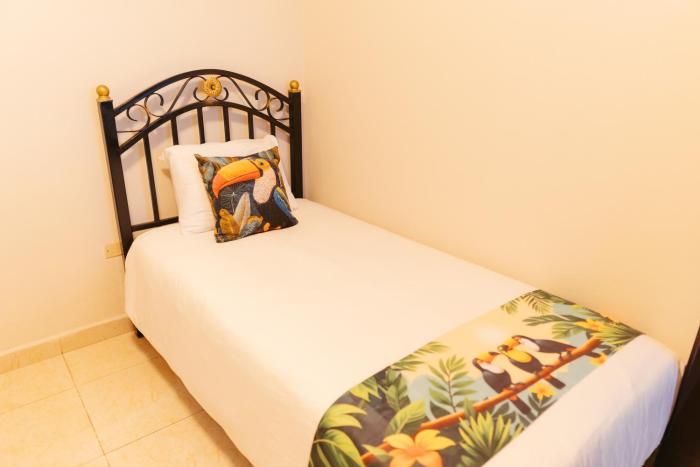 hotel plaza los tucanes